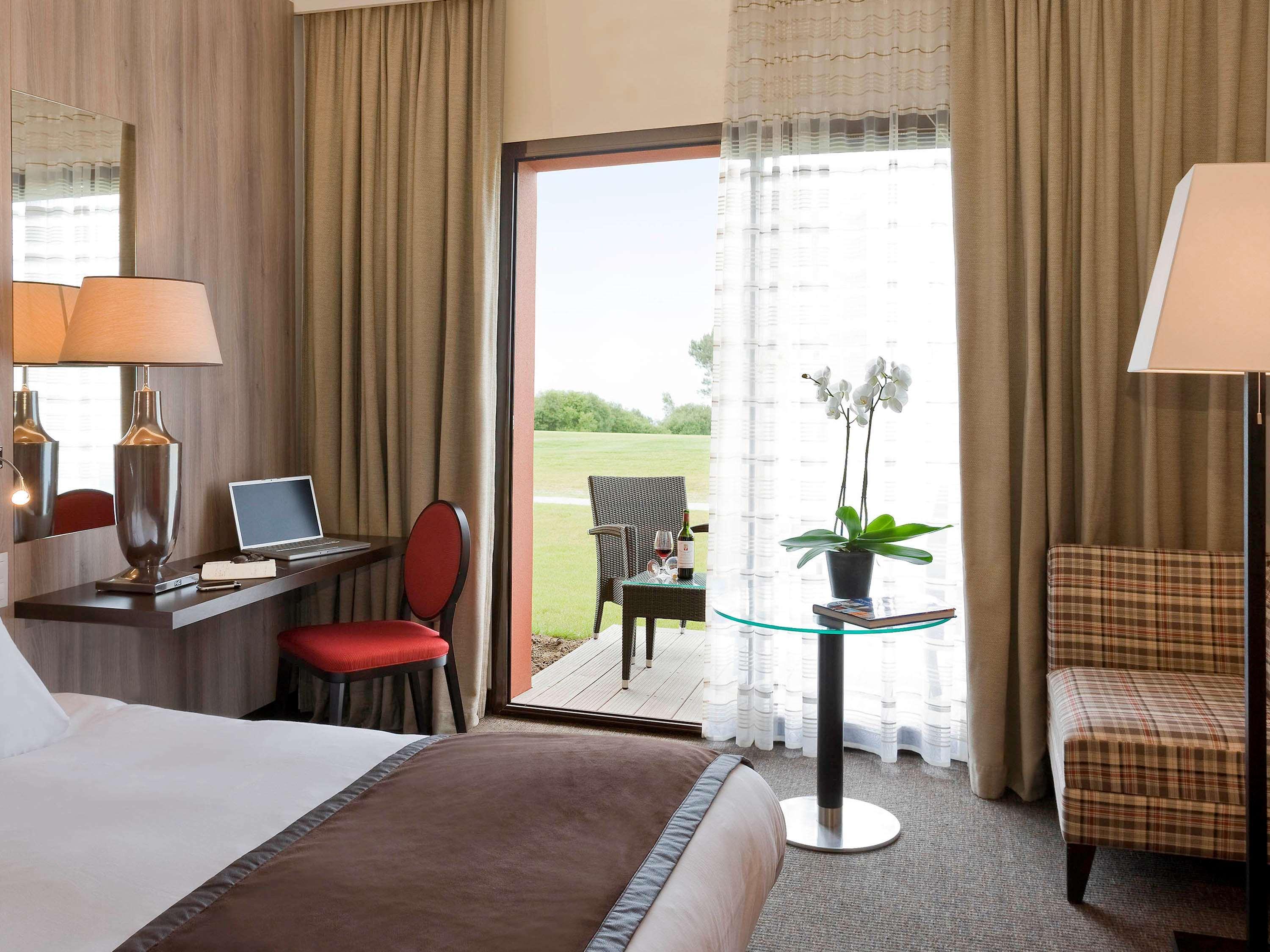 Cabot Hotel Bordeaux - Mgallery Collection Le Pian-Medoc Екстер'єр фото